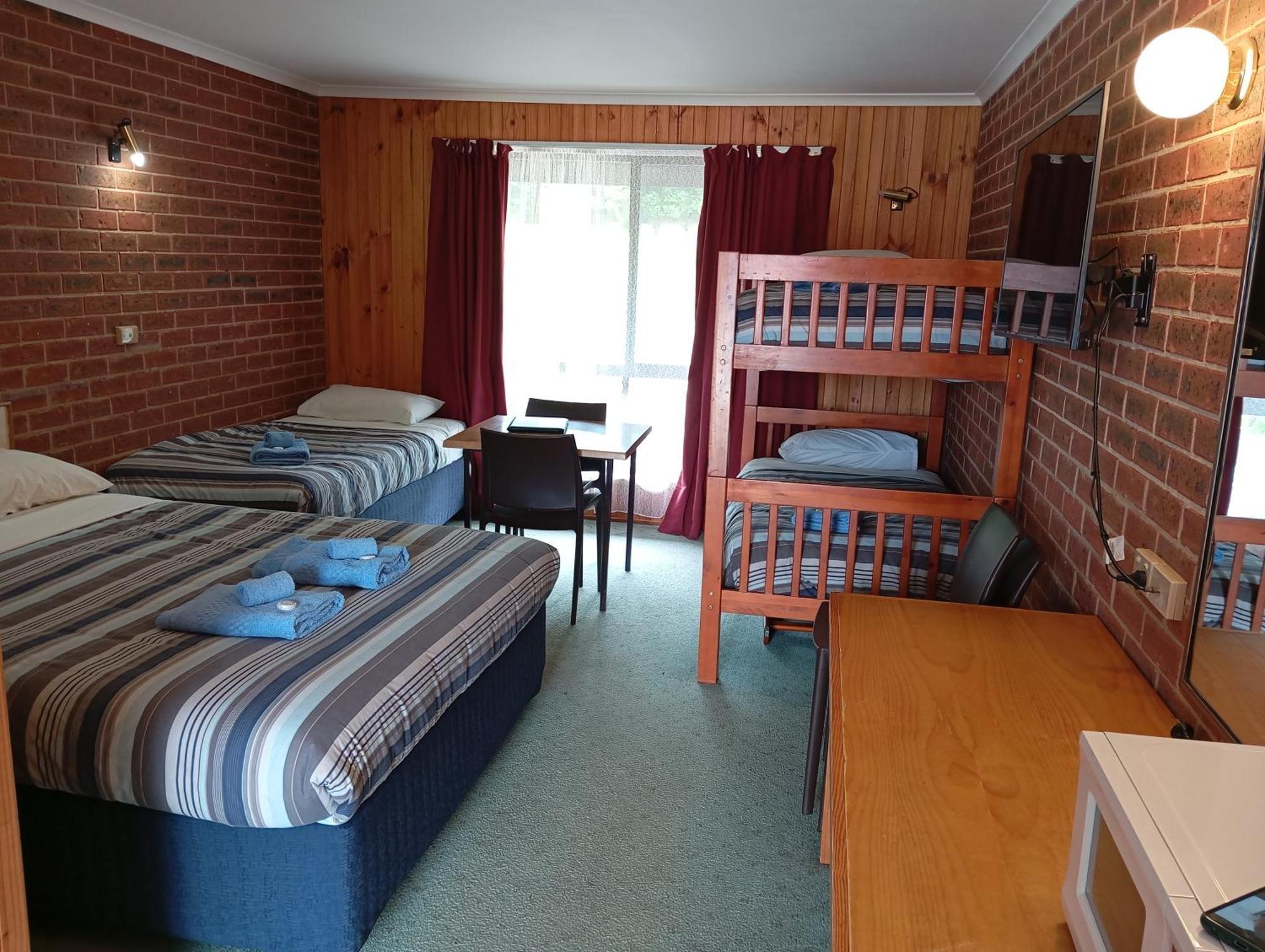 Orbost Country Road Motor Inn Экстерьер фото